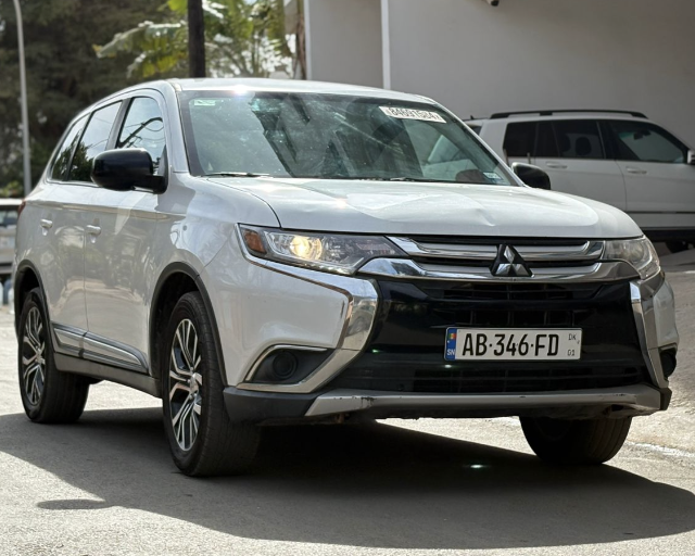 Mitsubishi Outlander 2018